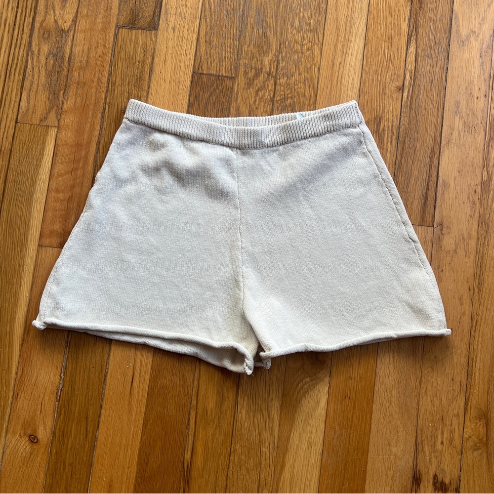 H and M beige lounge shorts